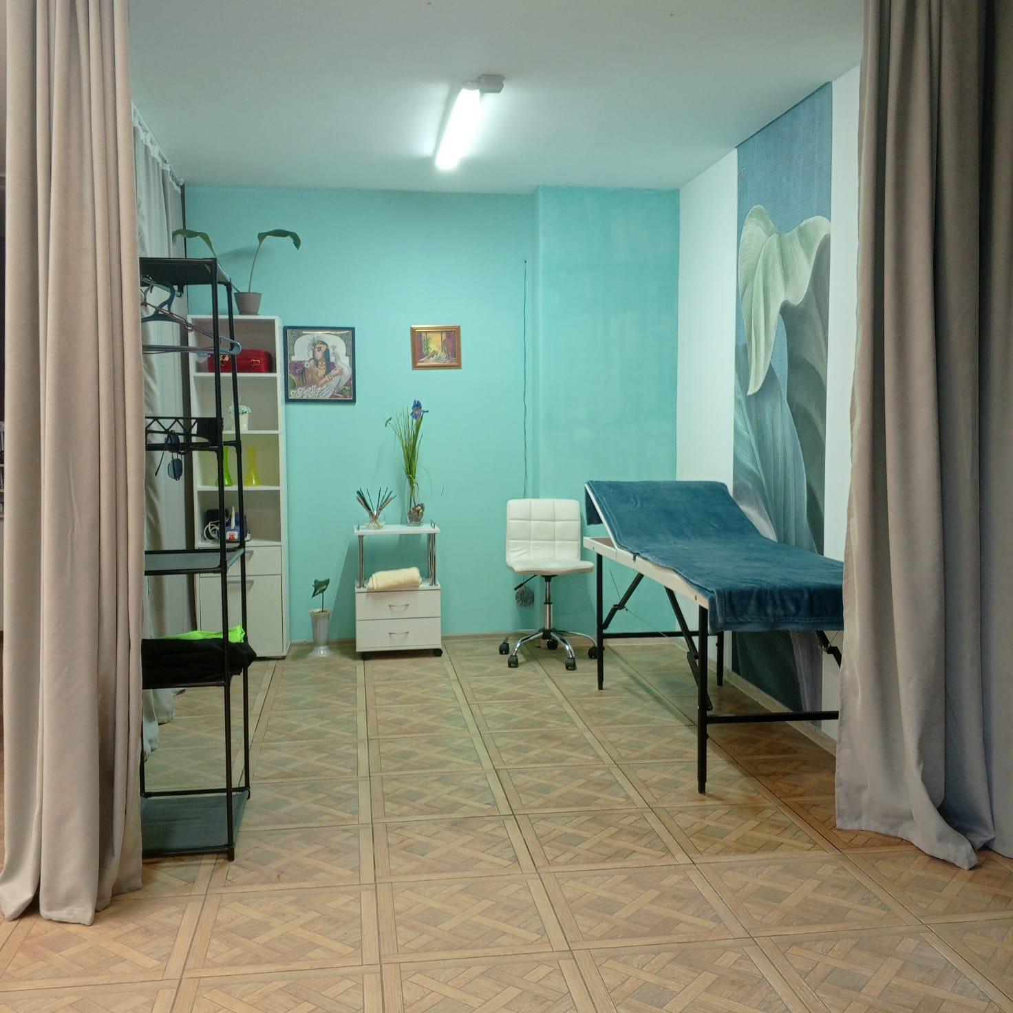 Фото №12: Коммерция 63 м² - Краснодар, Прикубанский внутригородской округ, ЖК Три Кита, имени Петра Метальникова, Завод Радиоизмерительных Приборов, мкр. жилой комплекс Три Кита, ул. Московская, 131к2