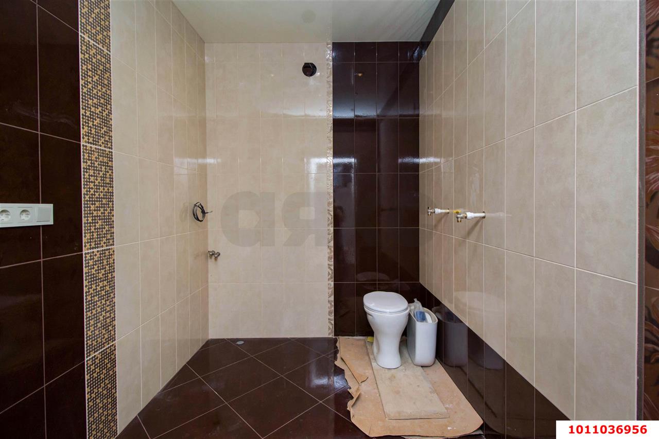 Фото №8: Дом 200 м² + 4 сот. - Краснодар, Завод Радиоизмерительных Приборов, Калинино, мкр. Прикубанский внутригородской округ, ул. Ивана Кожедуба, 46