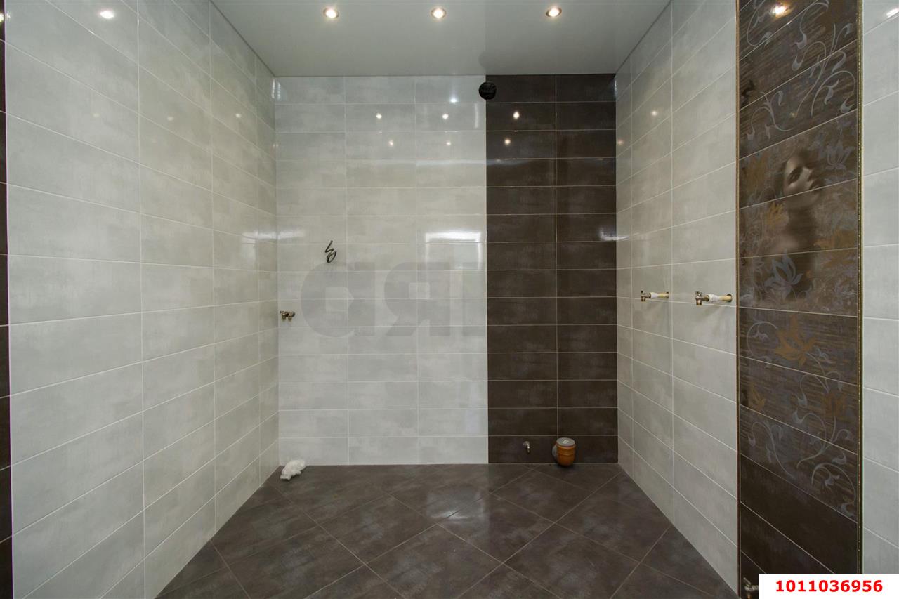 Фото №14: Дом 200 м² + 4 сот. - Краснодар, Завод Радиоизмерительных Приборов, Калинино, мкр. Прикубанский внутригородской округ, ул. Ивана Кожедуба, 46