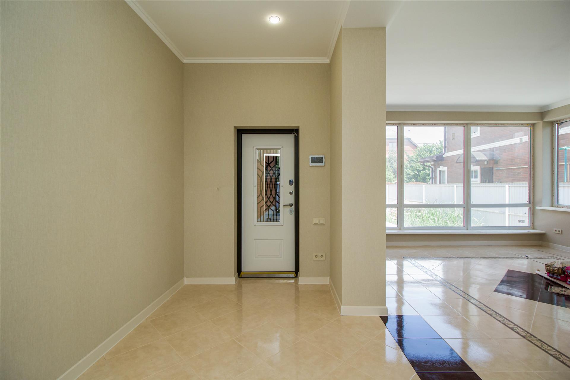 Фото №16: Дом 200 м² + 4 сот. - Краснодар, Завод Радиоизмерительных Приборов, Калинино, мкр. Прикубанский внутригородской округ, ул. Ивана Кожедуба, 46