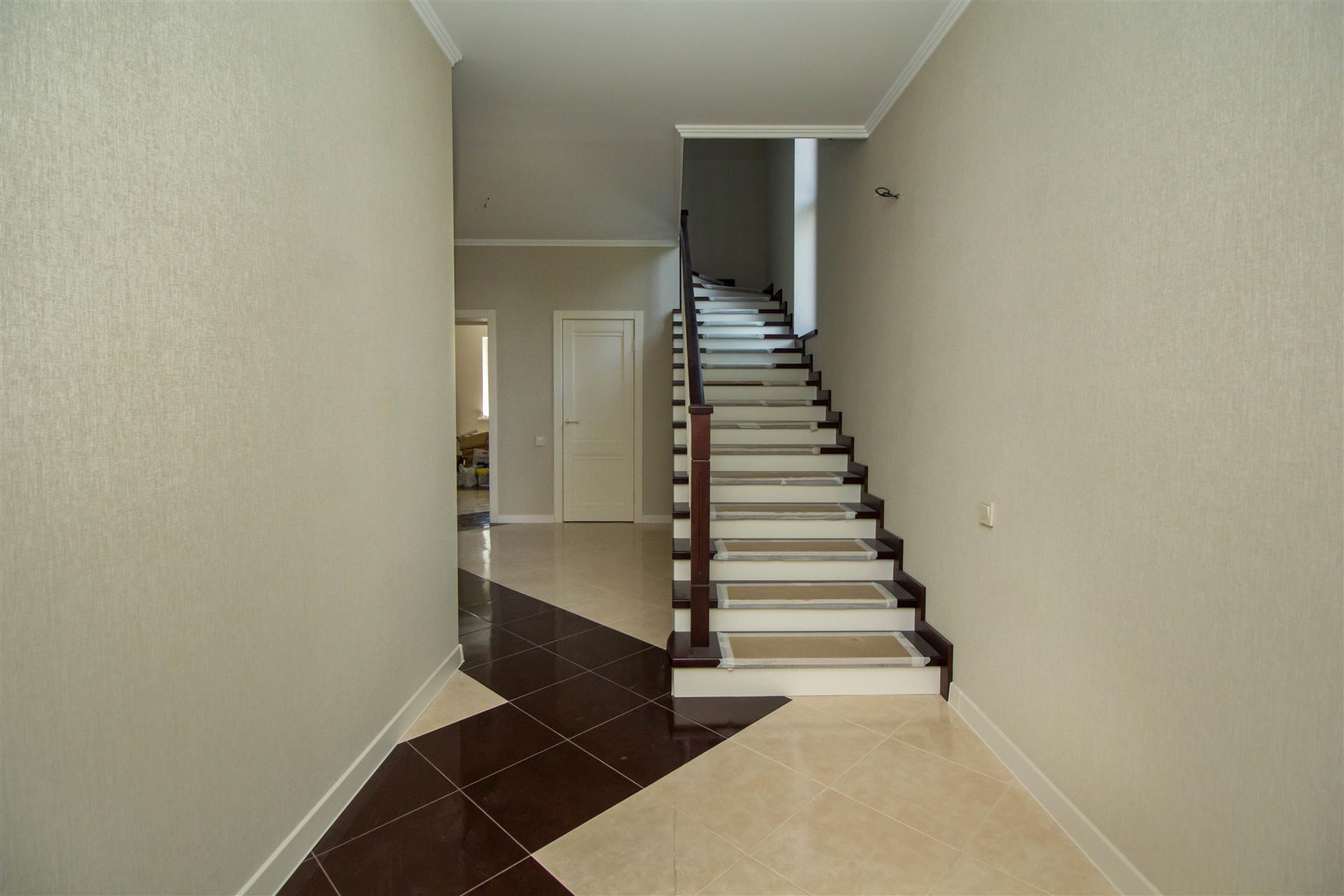 Фото №9: Дом 200 м² + 4 сот. - Краснодар, Завод Радиоизмерительных Приборов, Калинино, мкр. Прикубанский внутригородской округ, ул. Ивана Кожедуба, 46