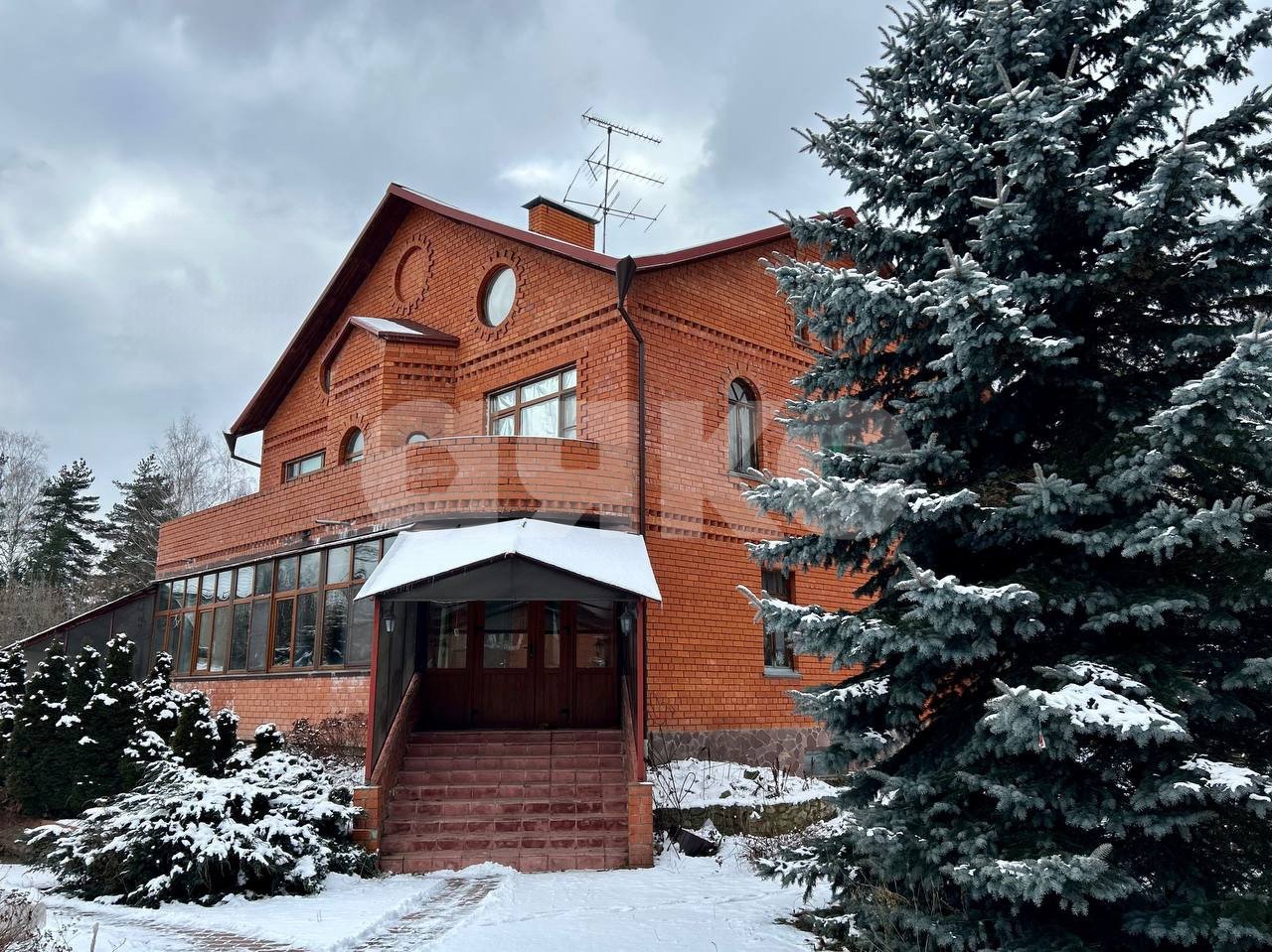 Фото №2: Дом 329 м² + 1918 сот. - Устиновка, КИЗ Устиновка, 37