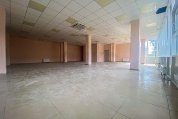 Фото №3: Торговое помещение 430 м² - Российский, мкр. Прикубанский внутригородской округ, ул. имени В.М. Комарова, 26/1