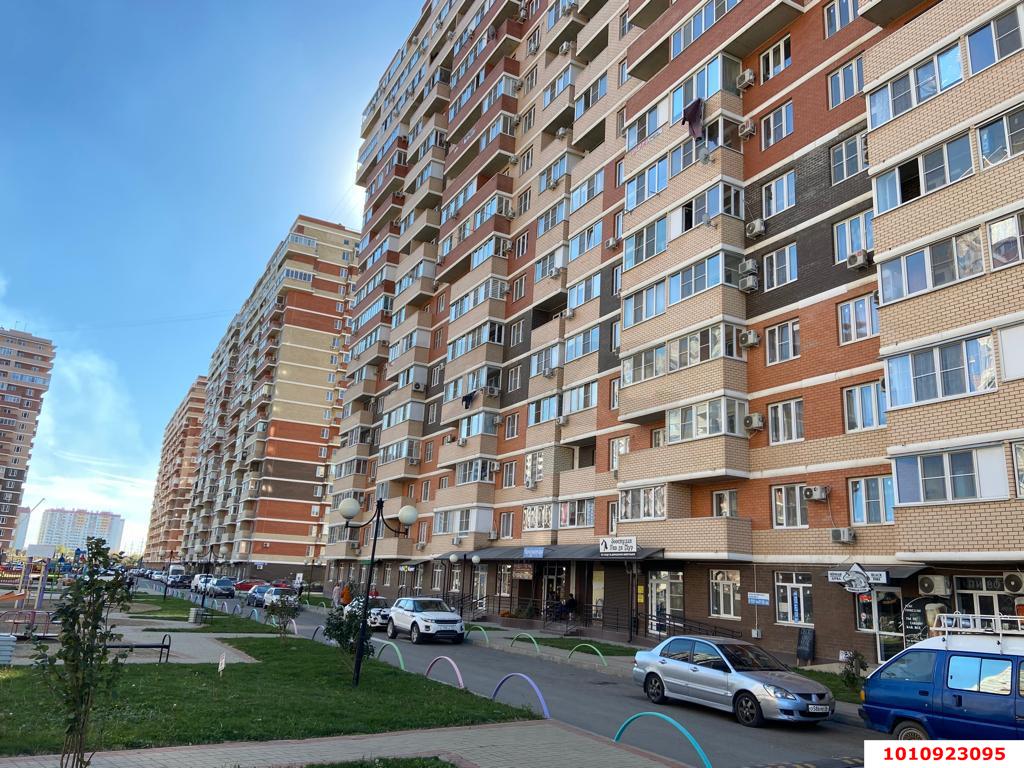 Фото №4: Торговое помещение 91 м² - Краснодар, жилой комплекс Премьера, ул. Автолюбителей, 1/7к1