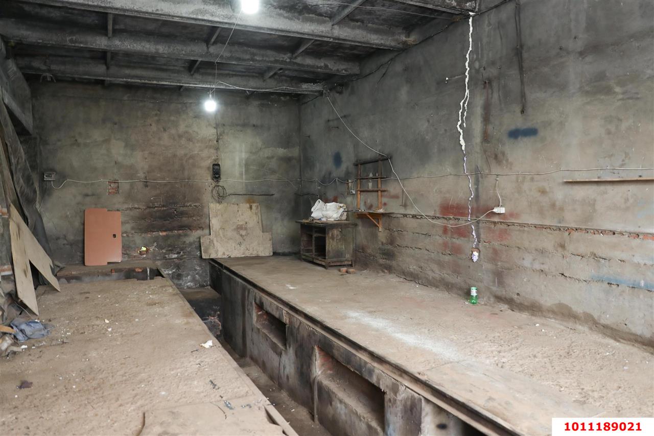 Фото №4: Коммерция 251 м² - Усть-Лабинск