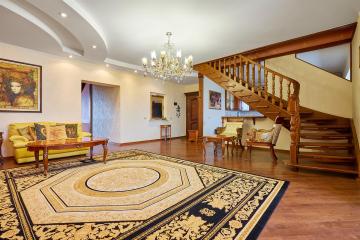 Фото №1: 5+-комнатная квартира 155 м² - Краснодар, мкр. Фестивальный, ул. Яна Полуяна, 17