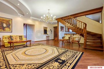 Фото №1: 5+-комнатная квартира 155 м² - Краснодар, мкр. Фестивальный, ул. Яна Полуяна, 17