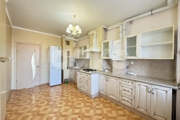 Фото №2: 2-комнатная квартира 66 м² - Горячий Ключ, мкр. Городская Больница, ул. Ярославского, 100Б