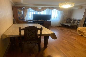 Фото №1: 4-комнатная квартира 73 м² - Краснодар, мкр. Юбилейный, ул. 70-летия Октября, 22