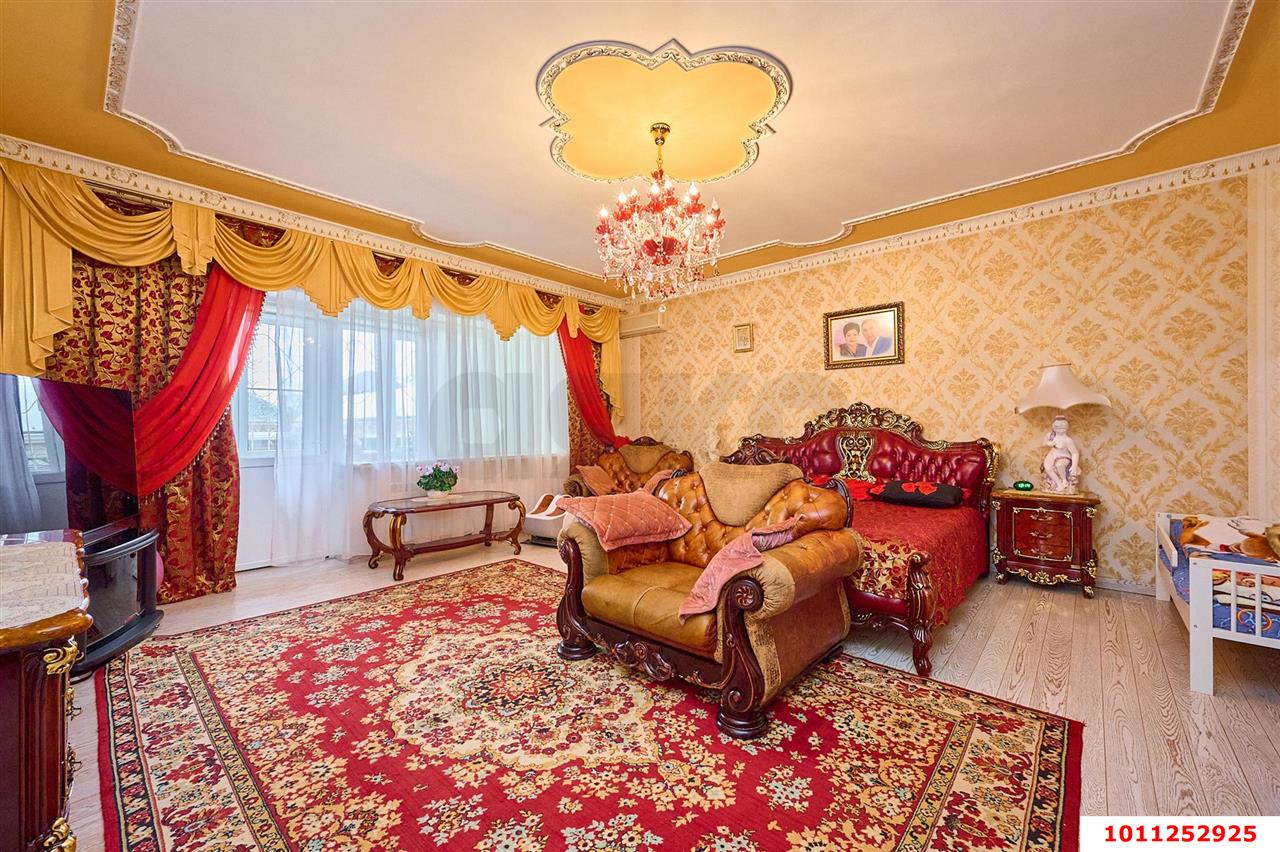 Фото №2: Дом 508 м² + 5 сот. - Краснодар, Центральный, ул. Тахтамукайская, 55