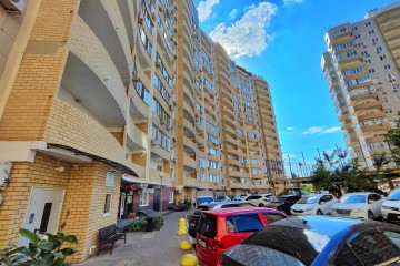 Фото №1: Торговое помещение 210 м² - Краснодар, мкр. Черёмушки, ул. Вишняковой, 1/23к2