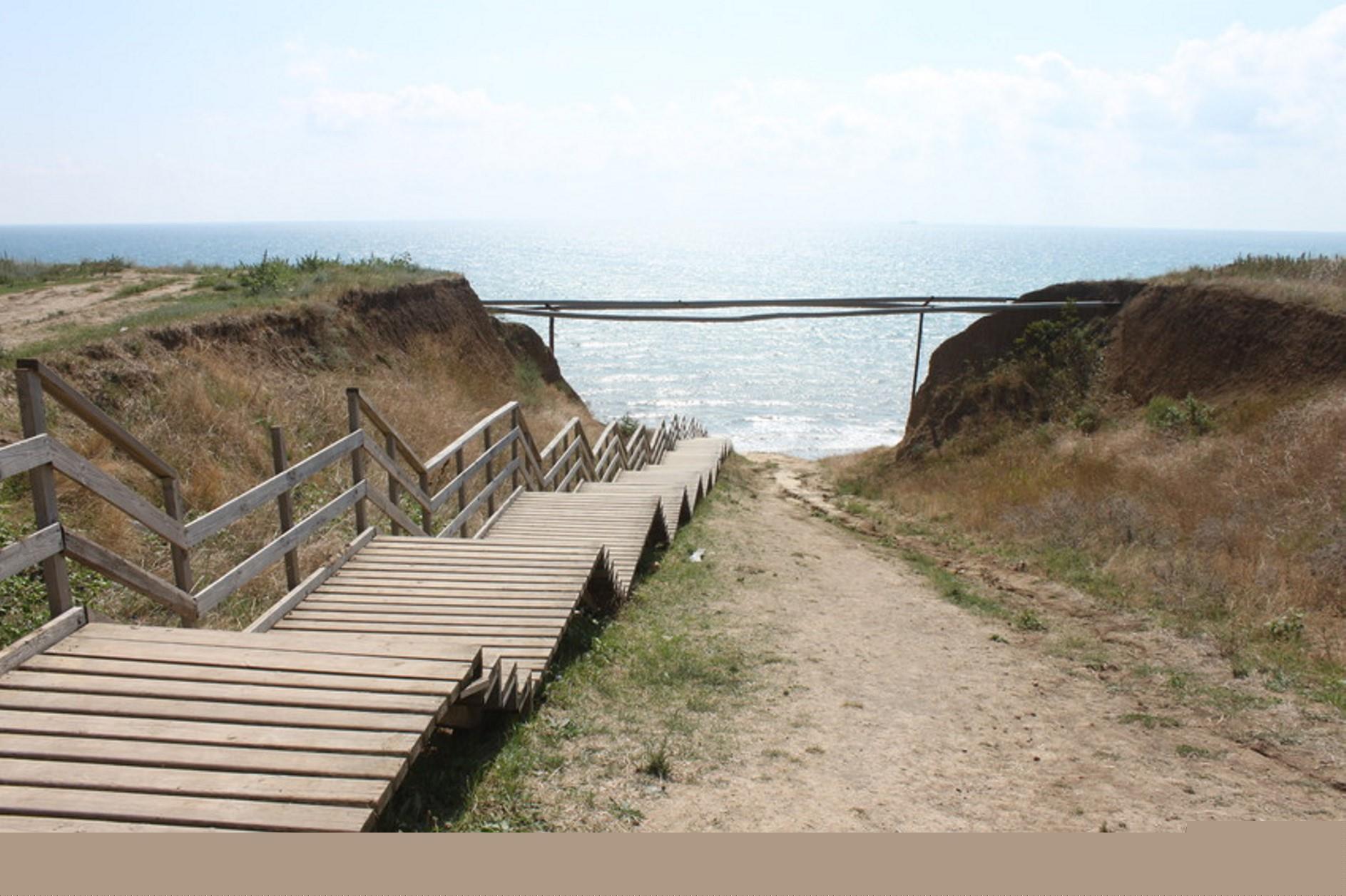 Фото №3: Коммерция 374 м² - Краснодарский край Темрюкский район