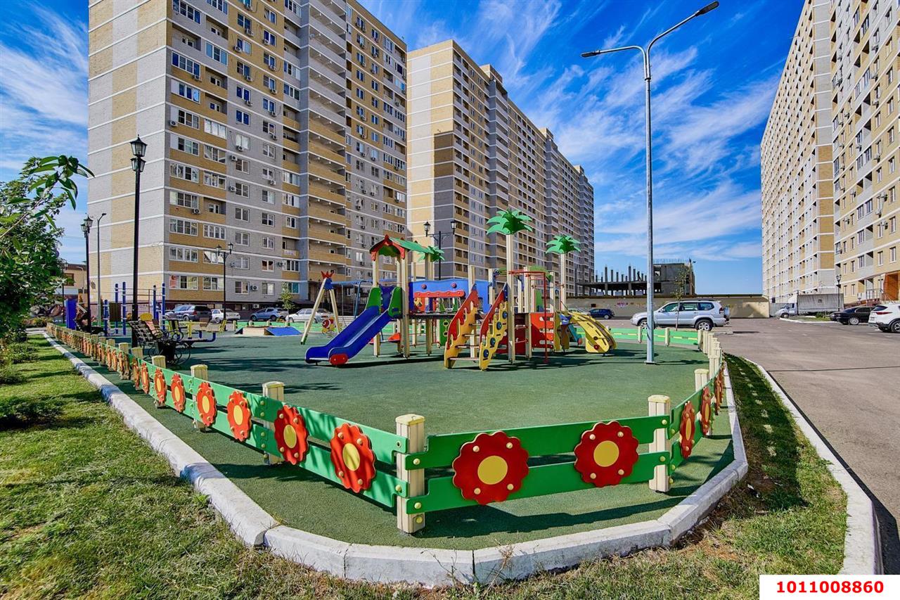 Фото №5: Студия <span class="whitespace-nowrap">26 м²</span>, <span class="whitespace-nowrap">5/8 эт.</span> - Краснодар, Прикубанский внутригородской округ, мкр. Славянский, ул. Красных Партизан, 1/4к22