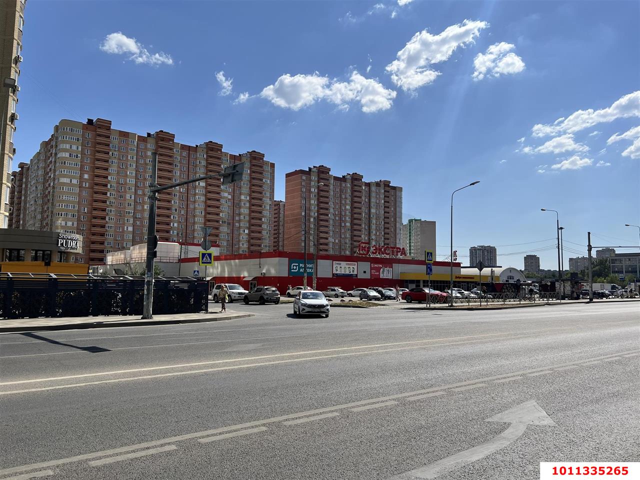 Фото №5: Торговое помещение 114 м² - Краснодар, жилой комплекс Возрождение, ул. имени 40-летия Победы, 125