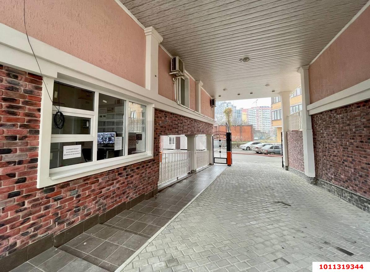 Фото №6: 1-комнатная квартира 43 м² - Краснодар, Прикубанский внутригородской округ, Школьный, Круглик, мкр. жилой комплекс Версаль, ул. Черниговская, 1