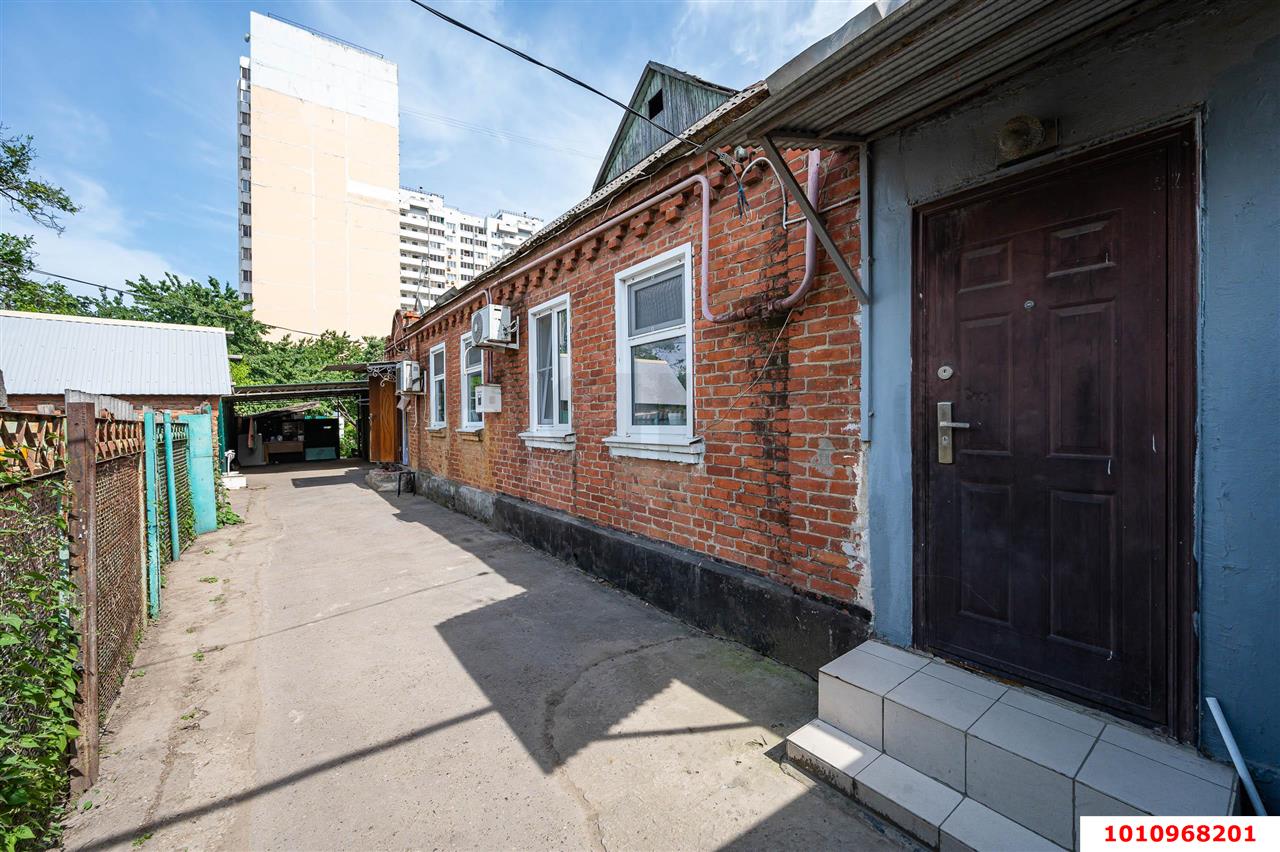 Фото №11: Часть дома 24 м² + 1.58 сот. - Краснодар, Прикубанский внутригородской округ, мкр. Краевая Клиническая Больница, ул. 1 Мая, 324