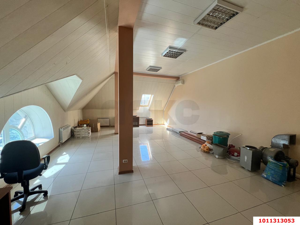 Фото №3: Офисное помещение 220 м² - Краснодар, Западный внутригородской округ, ул. Рашпилевская, 216