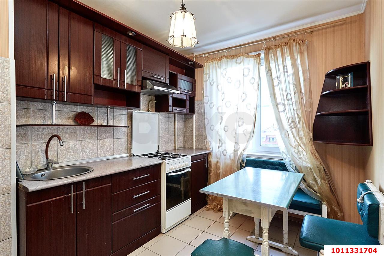 Фото №1: 4-комнатная квартира 77 м² - Краснодар, Школьный, ул. Школьная, 13/2