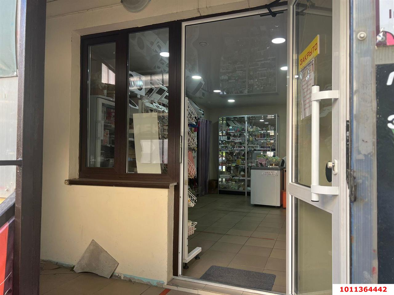 Фото №7: Коммерция 86 м² - Краснодар, Прикубанский внутригородской округ, мкр. Московский, ул. Карякина, 22