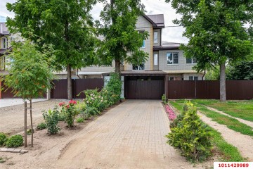 Фото №1: Таунхаус 193 м² - Плодородный, мкр. Прикубанский внутригородской округ, ул. Урожайная, 14