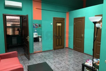 Фото №4: Торговое помещение 101 м² - Краснодар, мкр. Центральный, ул. Коммунаров, 64