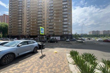 Фото №3: Торговое помещение 58 м² - Краснодар, мкр. 2-й квартал, ул. имени Героя Николая Шевелёва, 2