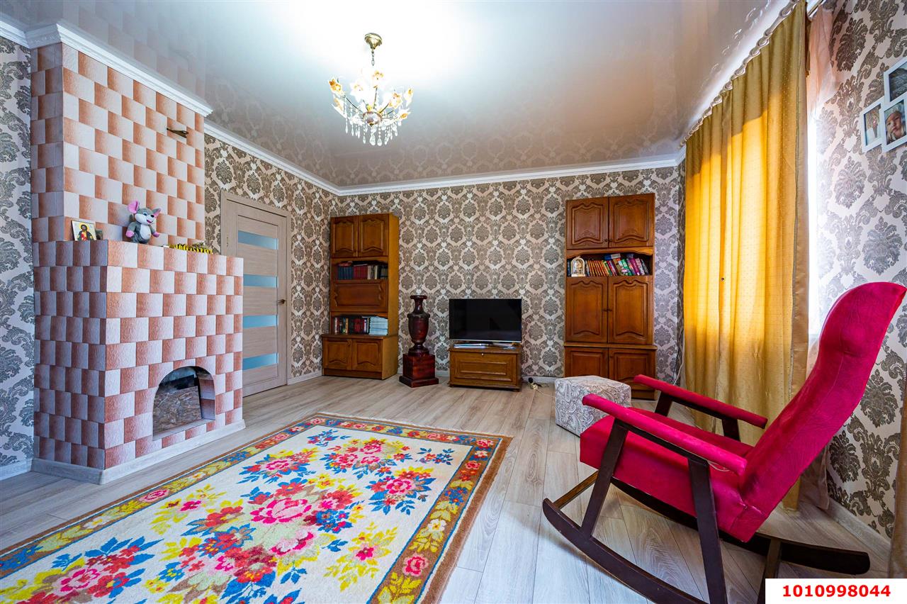 Фото №2: Дом 124 м² + 6 сот. - Ленина, Карасунский внутригородской округ, снт Радуга, ул. Песочная, 206