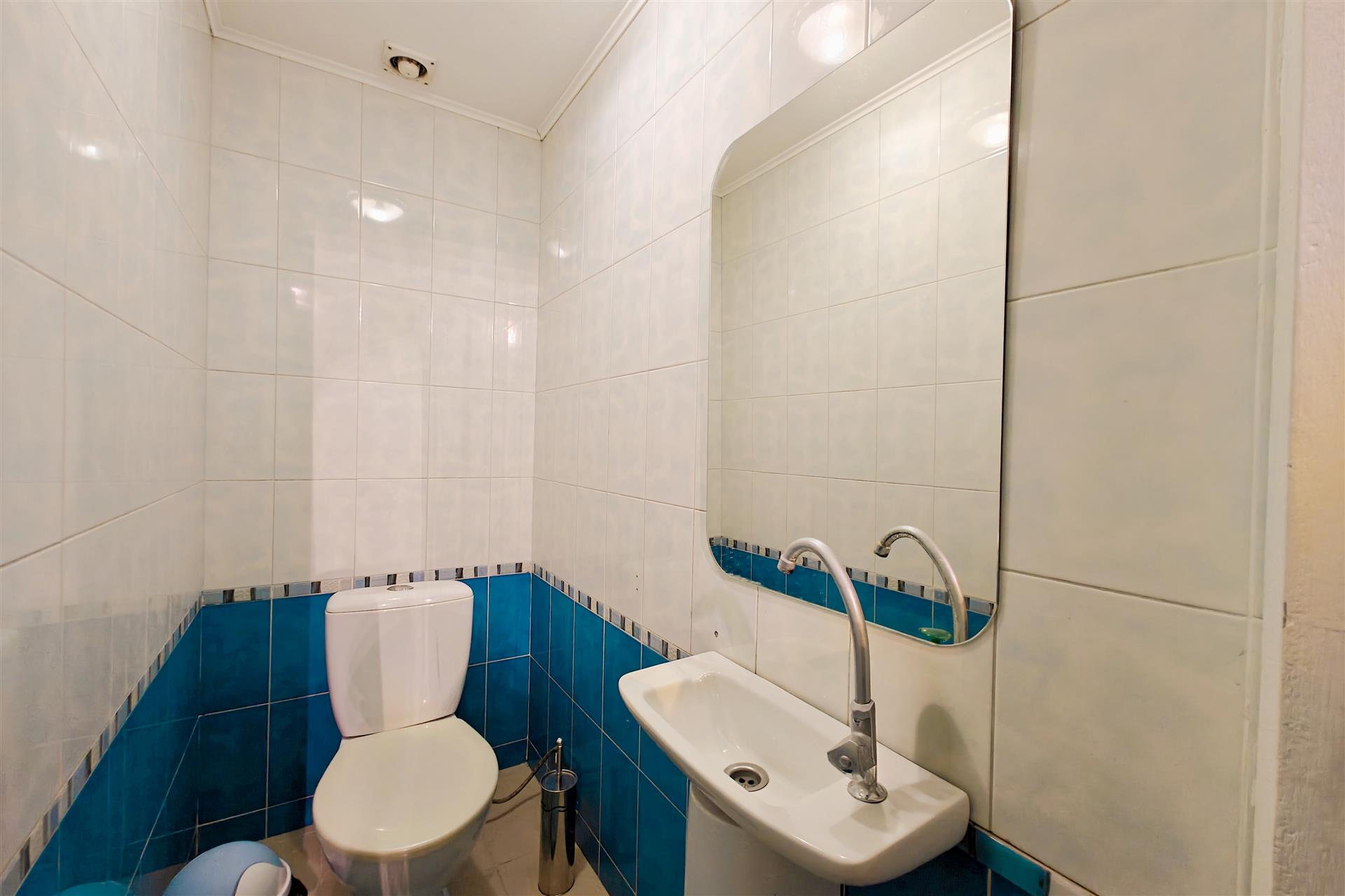 Фото №9: Коммерция 93 м² - Краснодар, Прикубанский внутригородской округ, мкр. Юбилейный, ул. Алма-Атинская, 57