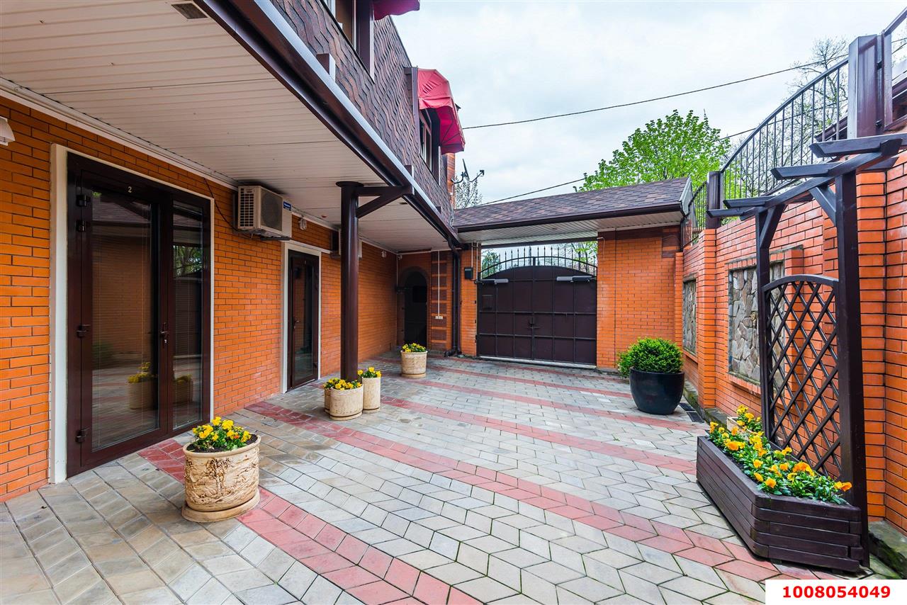 Фото №5: Дом 210 м² + 3.89 сот. - Краснодар, Центральный внутригородской округ, мкр. Дубинка, ул. Шевченко, 60