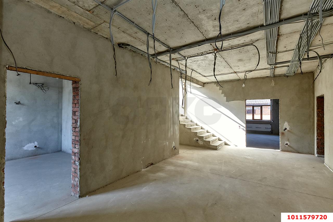 Фото №8: Дом 345 м² + 8 сот. - Краснодар, Прикубанский внутригородской округ, Завод Радиоизмерительных Приборов, мкр. Ростовское Шоссе, пер. Арбатский, 3