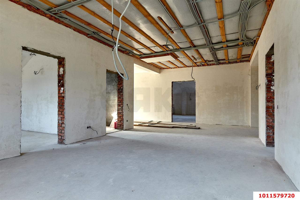 Фото №13: Дом 345 м² + 8 сот. - Краснодар, Прикубанский внутригородской округ, Завод Радиоизмерительных Приборов, мкр. Ростовское Шоссе, пер. Арбатский, 3