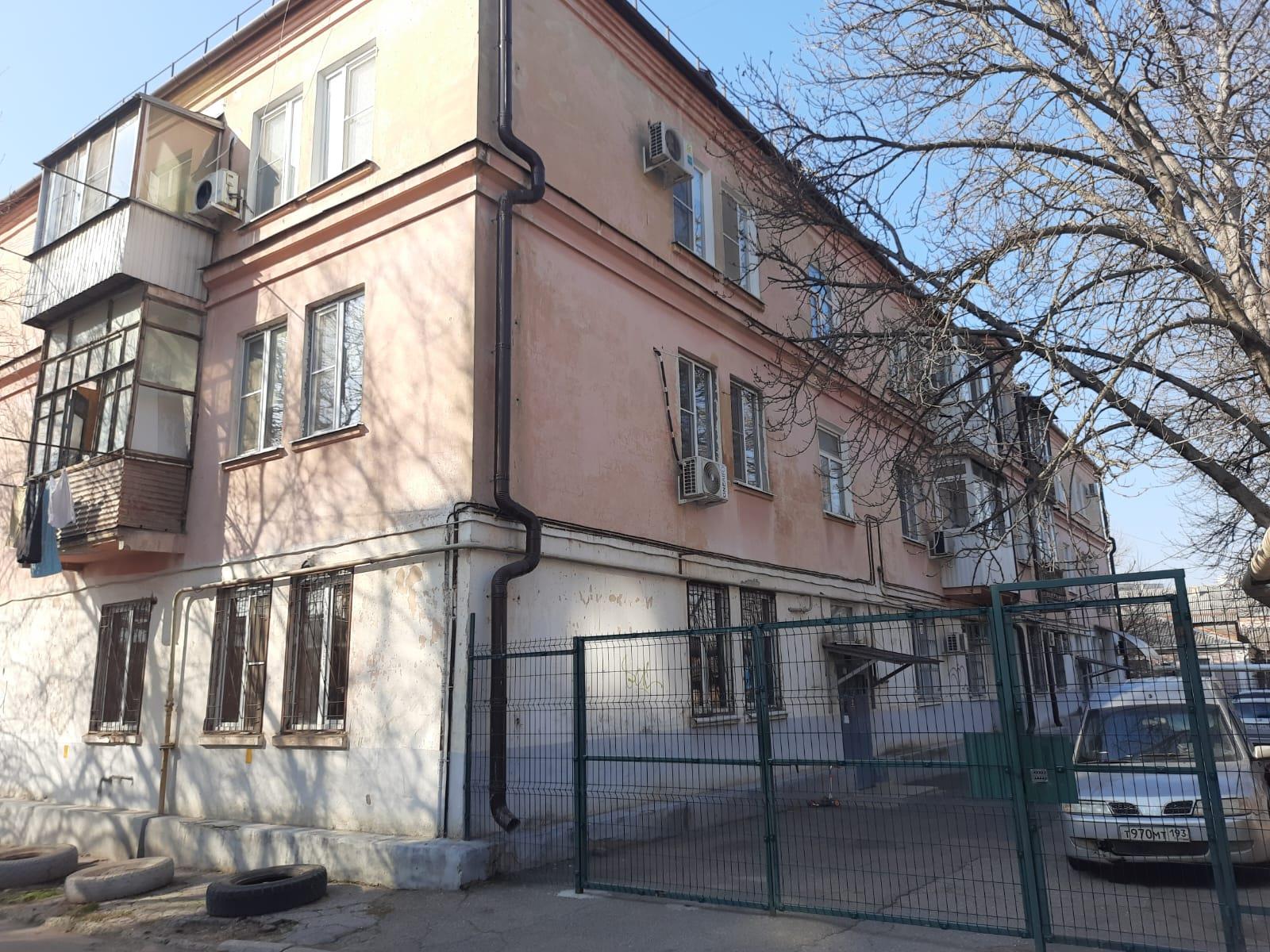 Фото №9: 2-комнатная квартира 52 м² - Краснодар, мкр. Центральный, ул. Орджоникидзе, 93