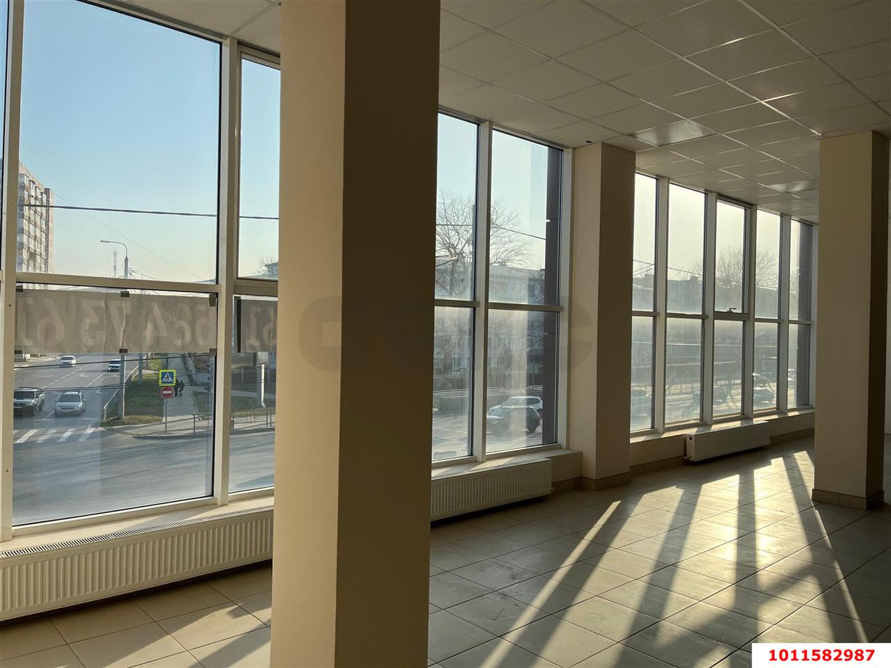 Фото №3: Торговое помещение 383 м² - Краснодар, Пашковский, ул. имени В.Н. Мачуги, 56