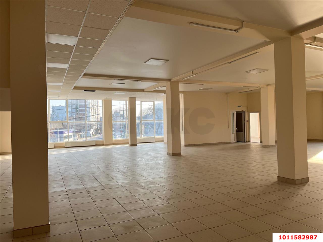 Фото №5: Торговое помещение 383 м² - Краснодар, Пашковский, ул. имени В.Н. Мачуги, 56