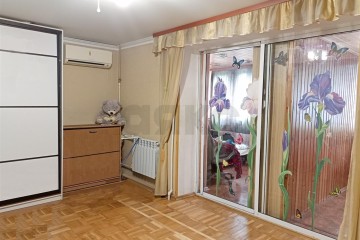 Фото №1: 3-комнатная квартира 85 м² - Лорис, мкр. Карасунский внутригородской округ, ул. Рязанская, 28