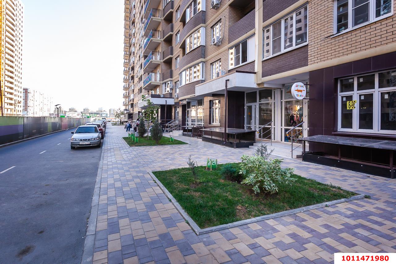 Фото №15: Торговое помещение 31 м² - Краснодар, имени Петра Метальникова, ул. Петра Метальникова, 38