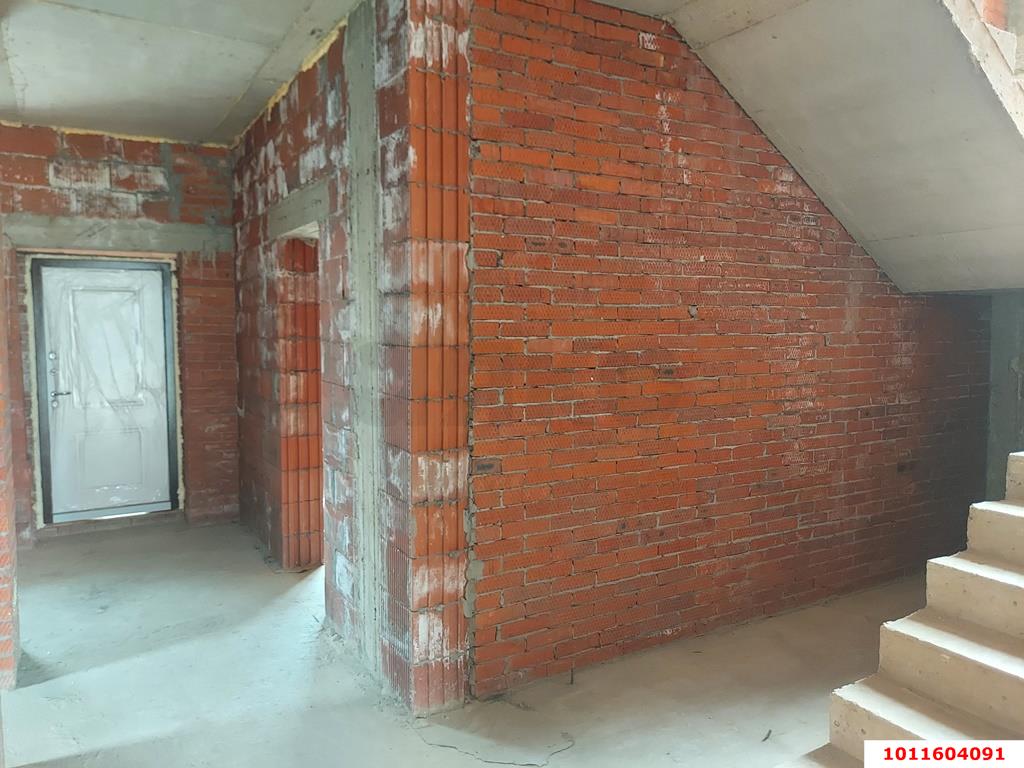 Фото №8: Дом 221 м² + 6.67 сот. - Краснодар, Прикубанский внутригородской округ, мкр. 2-я Площадка, ул. Лиговская, 12