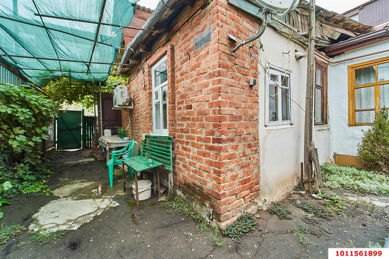 Фото №1: Часть дома 57 м² + 4 сот. - Краснодар, Центральный внутригородской округ, мкр. Дубинка, ул. Озёрная, 29