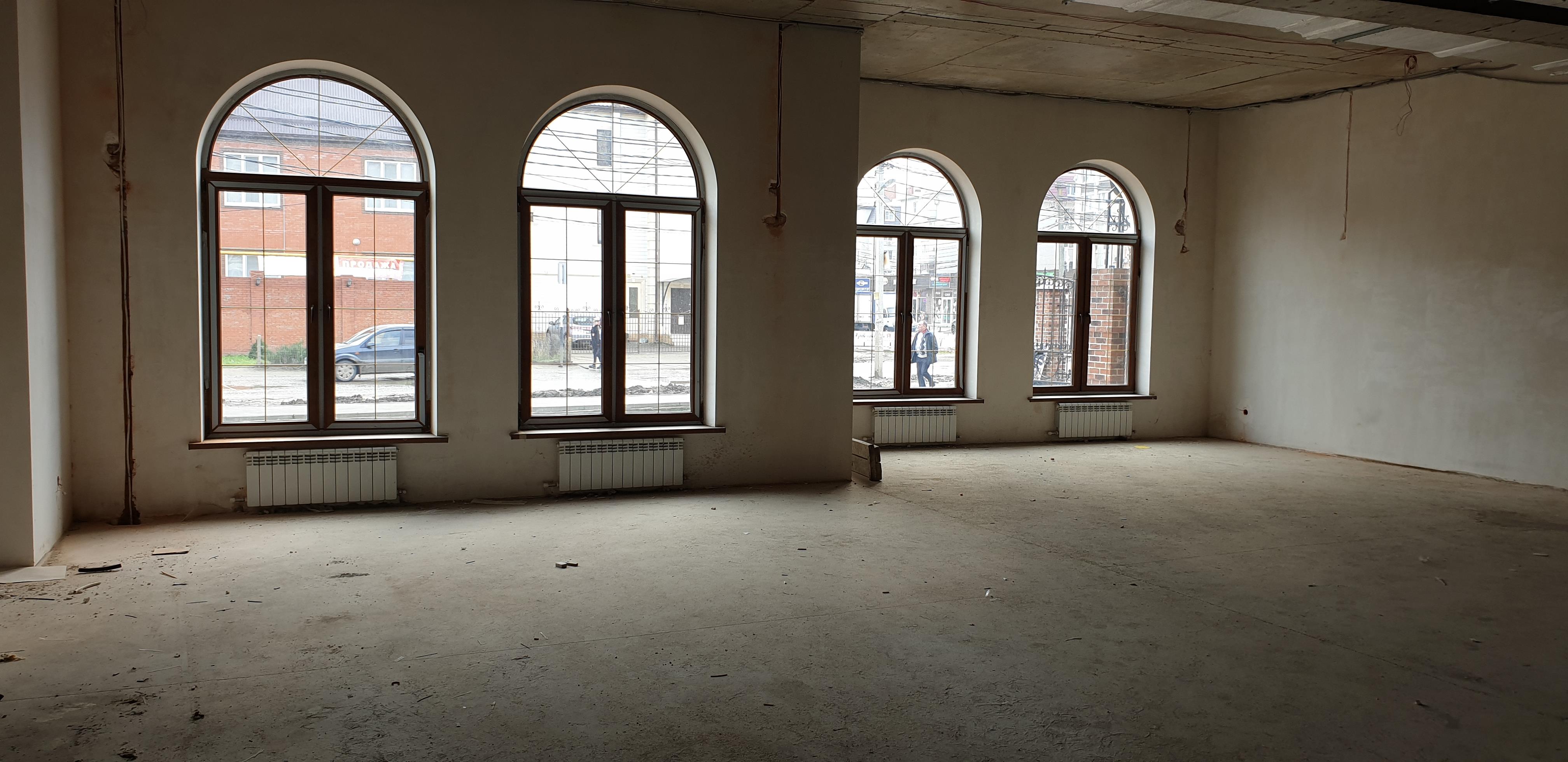 Фото №3: Коммерция 378 м² - Краснодар, Прикубанский внутригородской округ, Завод Радиоизмерительных Приборов, Музыкальный, мкр. жилой комплекс Светлый, ул. Московская, 144к1