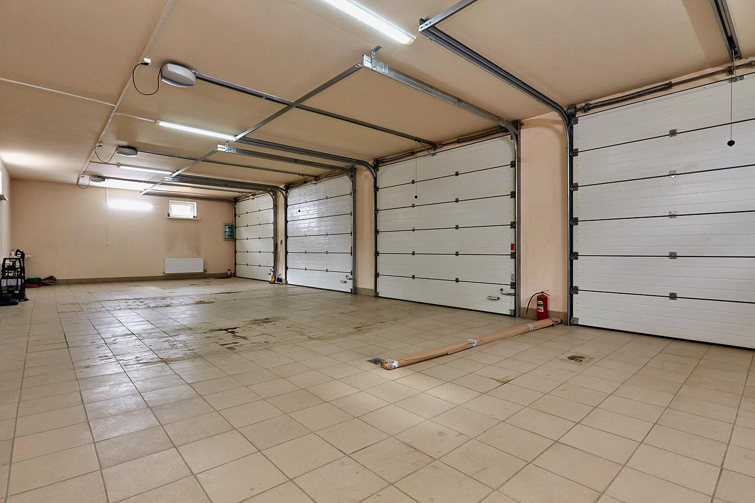 Фото №18: Дом 566 м² + 20.19 сот. - Краснодар, Прикубанский внутригородской округ, мкр. Музыкальный, ул. Солнечная, 51